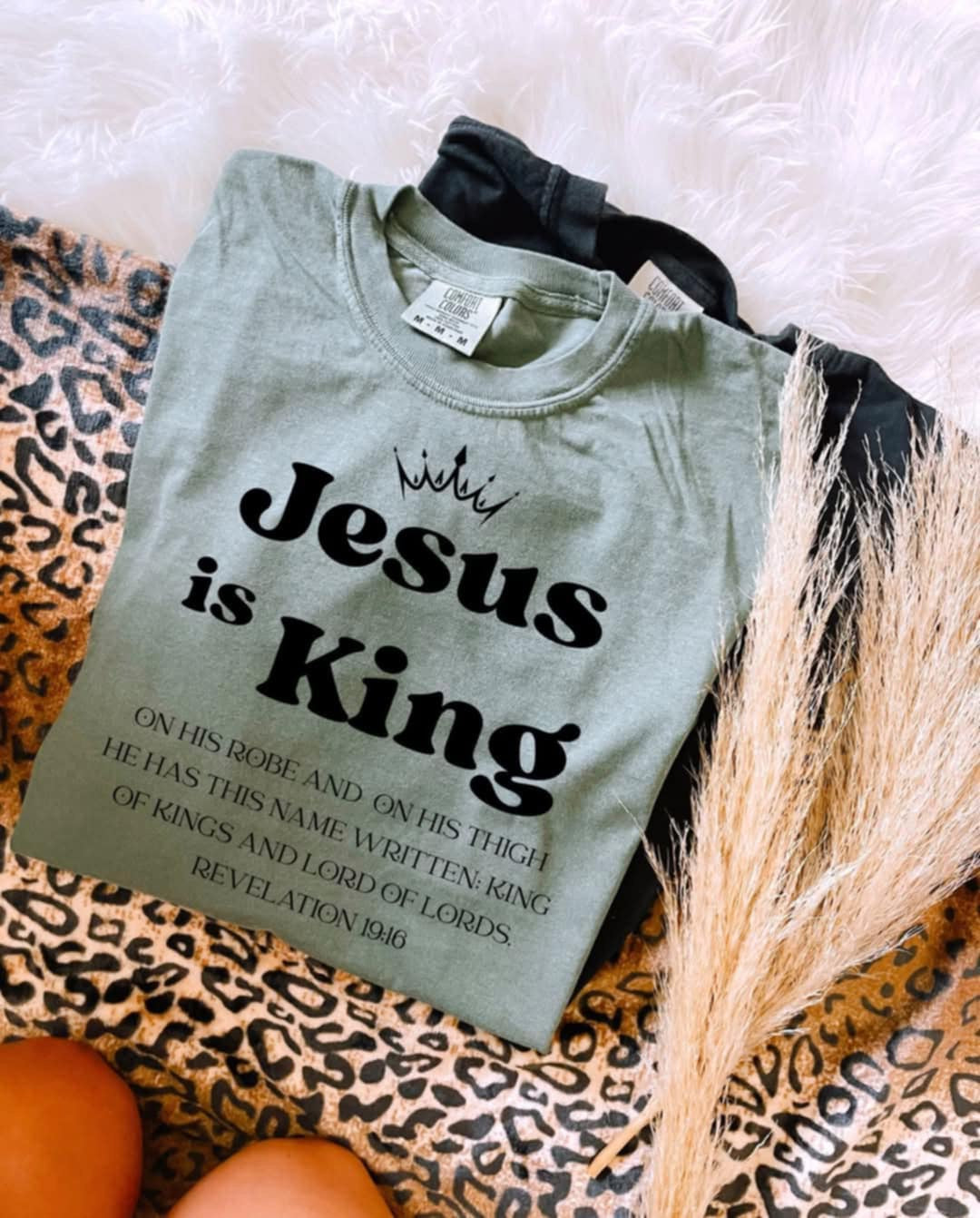 Jesus is king BLACK 106254 DTF transfer