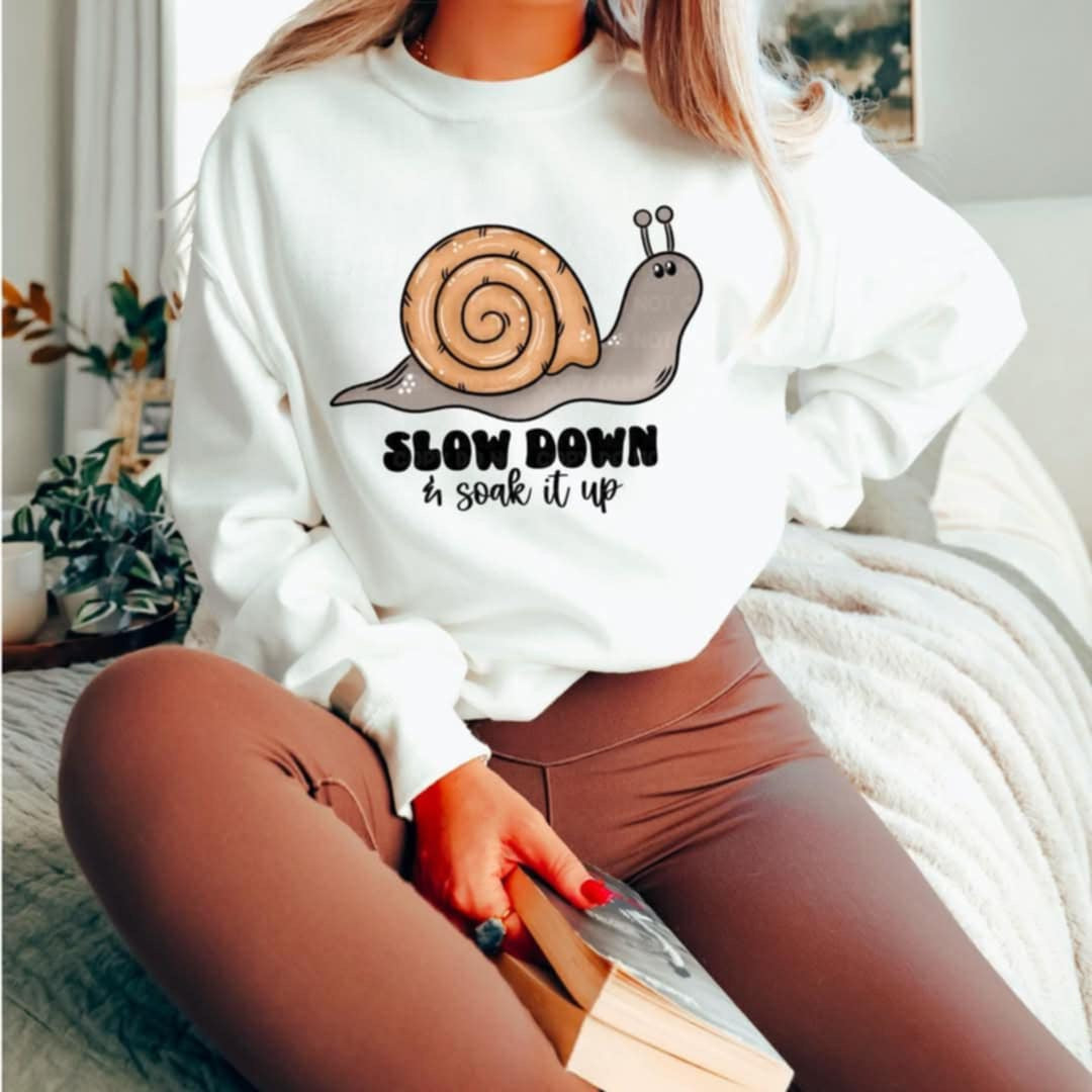 Slow down & soak it up snail (CMD) 96154 DTF transfer