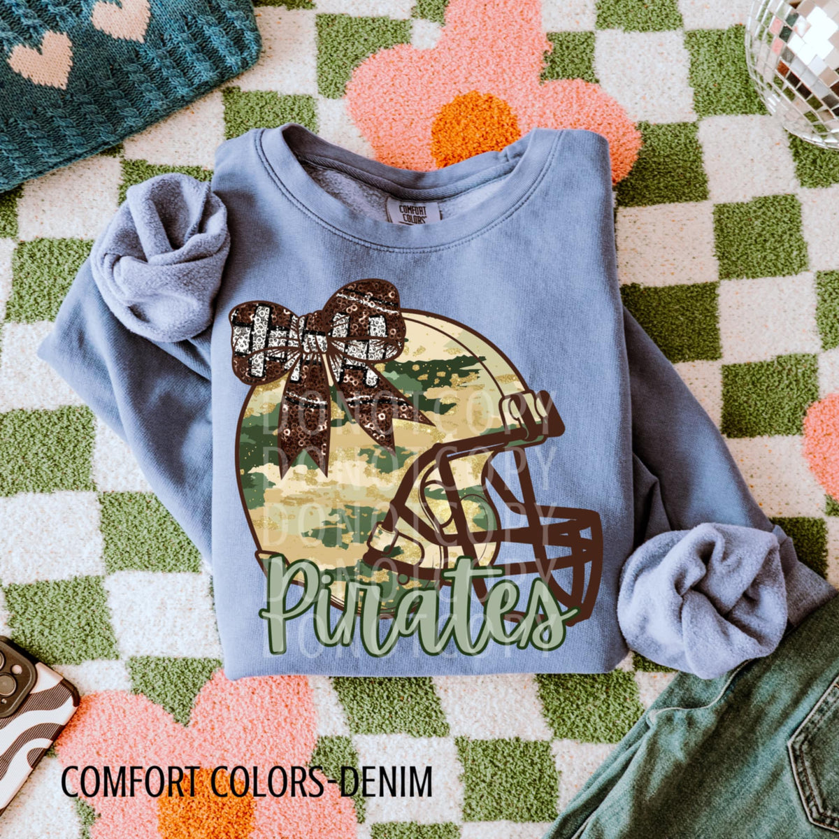 Pirates Camo Football Helmet with Bow (csg) DTF transferr