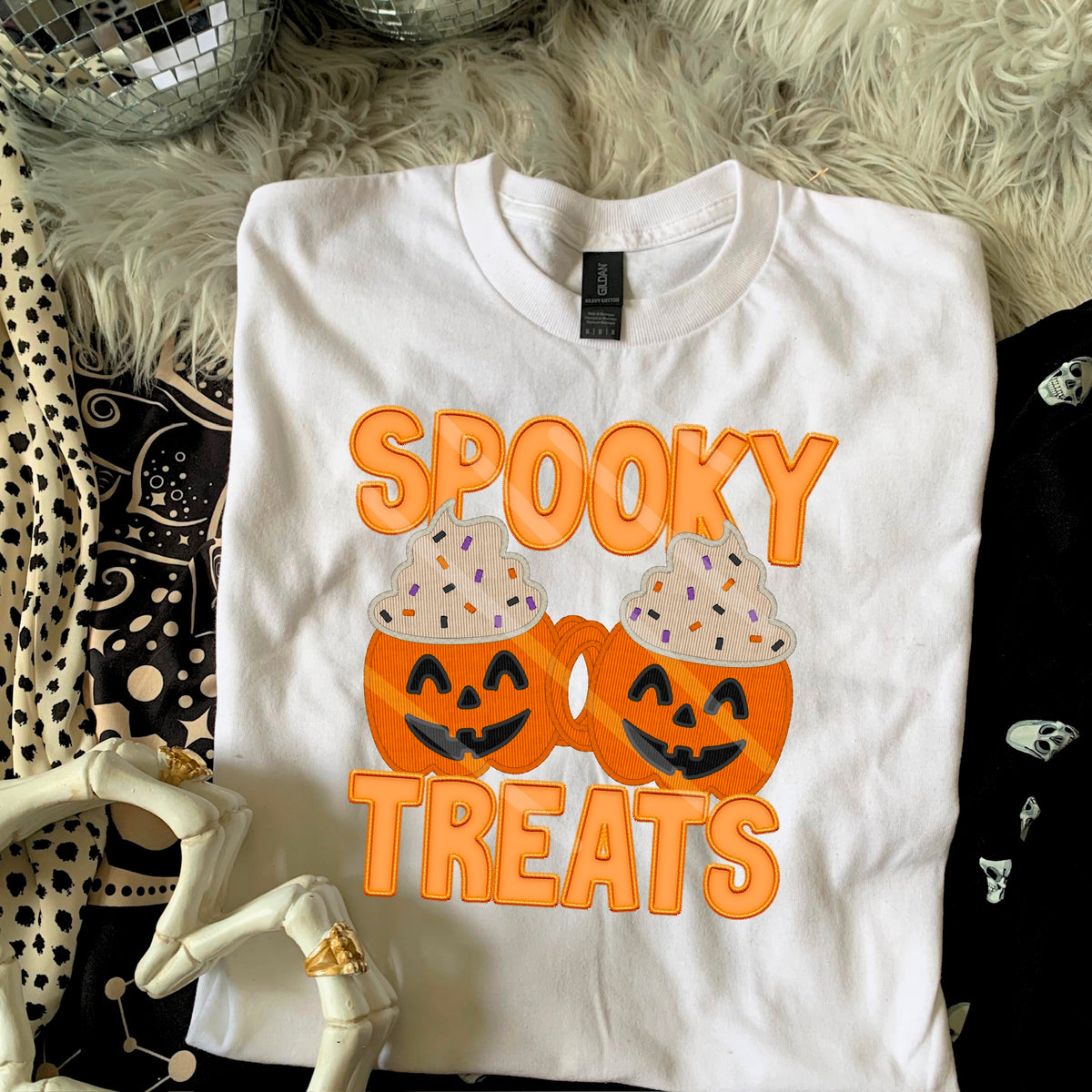 Spooky Treats pumpkin mugs 110557 DTF transfer