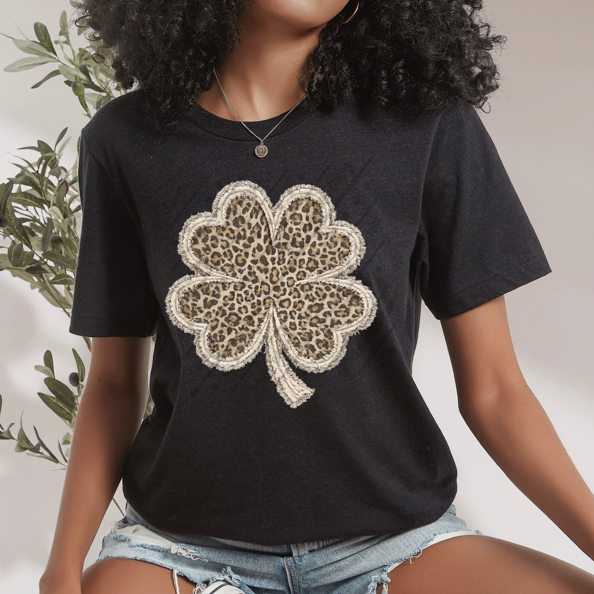 4 leaf clover with frayed edges Sunday special DTF transfer