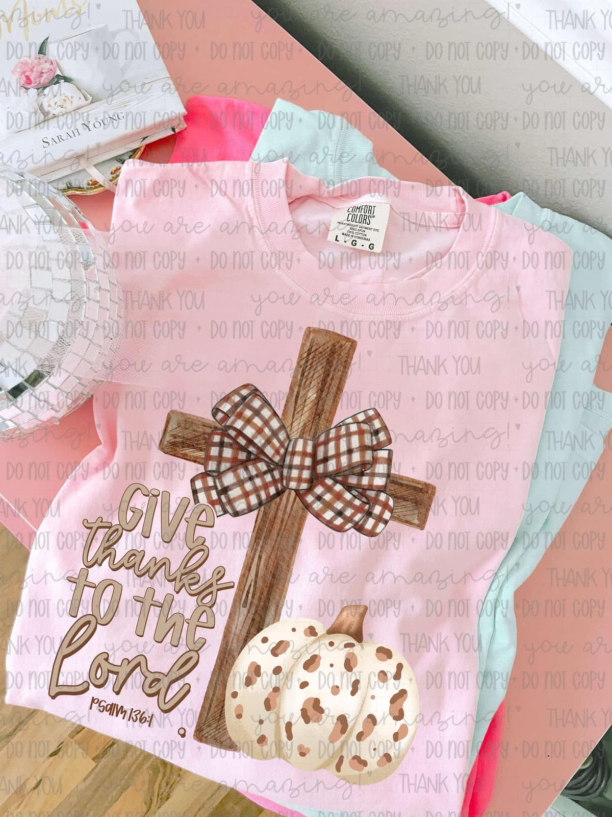 Give Thanks to the lord with cross and WHITE pumpkin DTF transfer