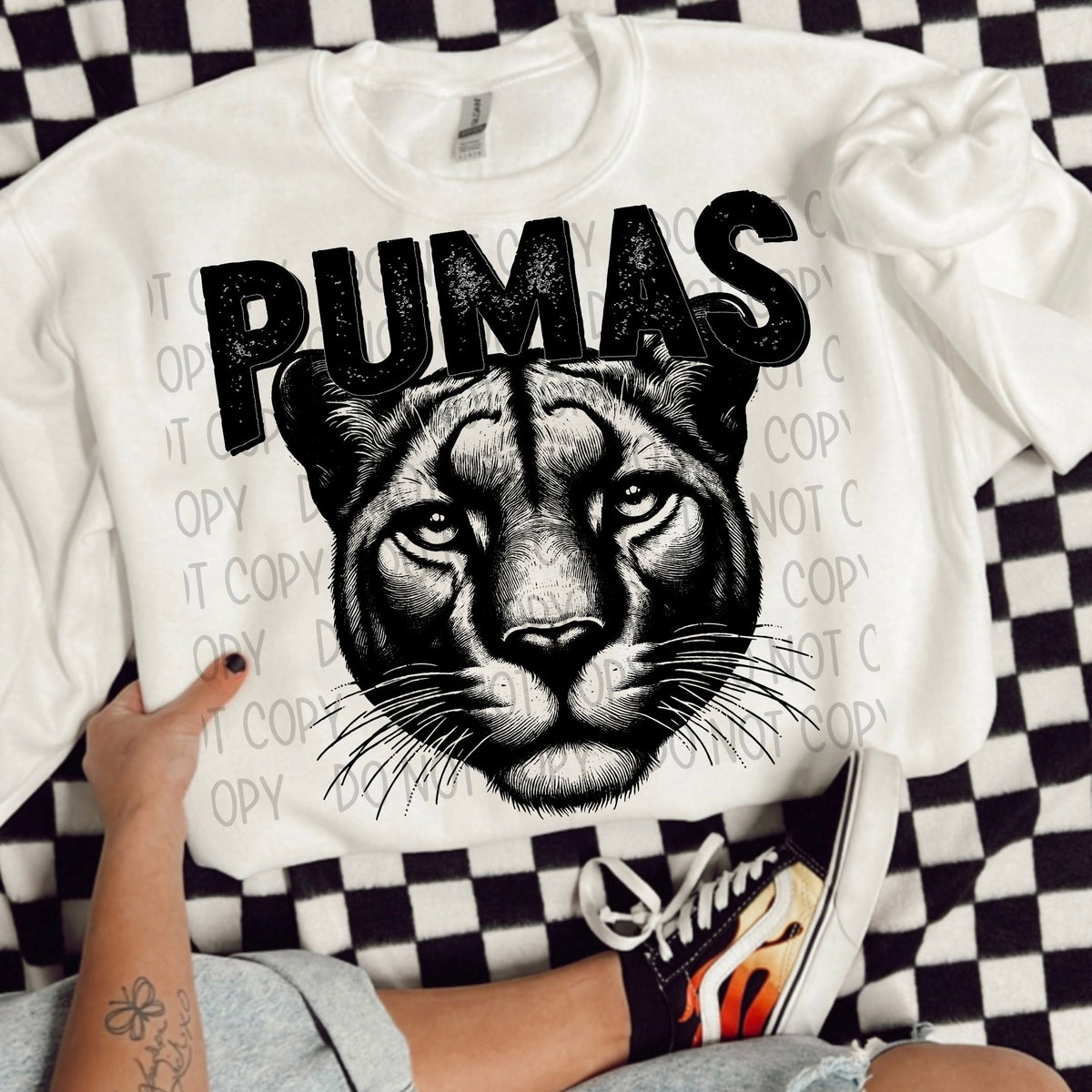 Pumas black/white outline DTF transfer