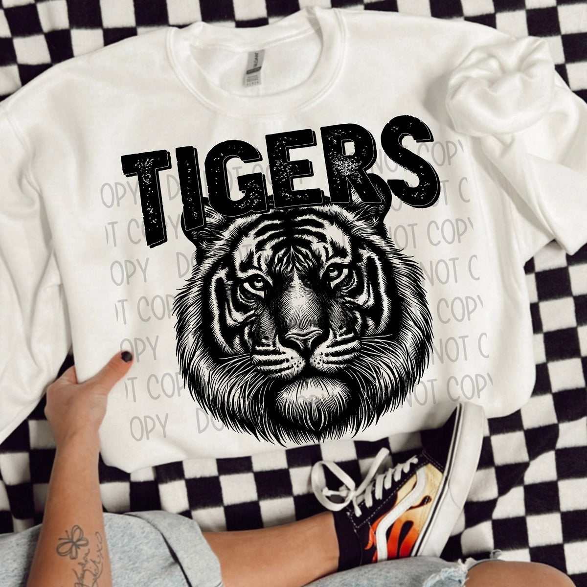 Tigers black/white outline DTF transfer