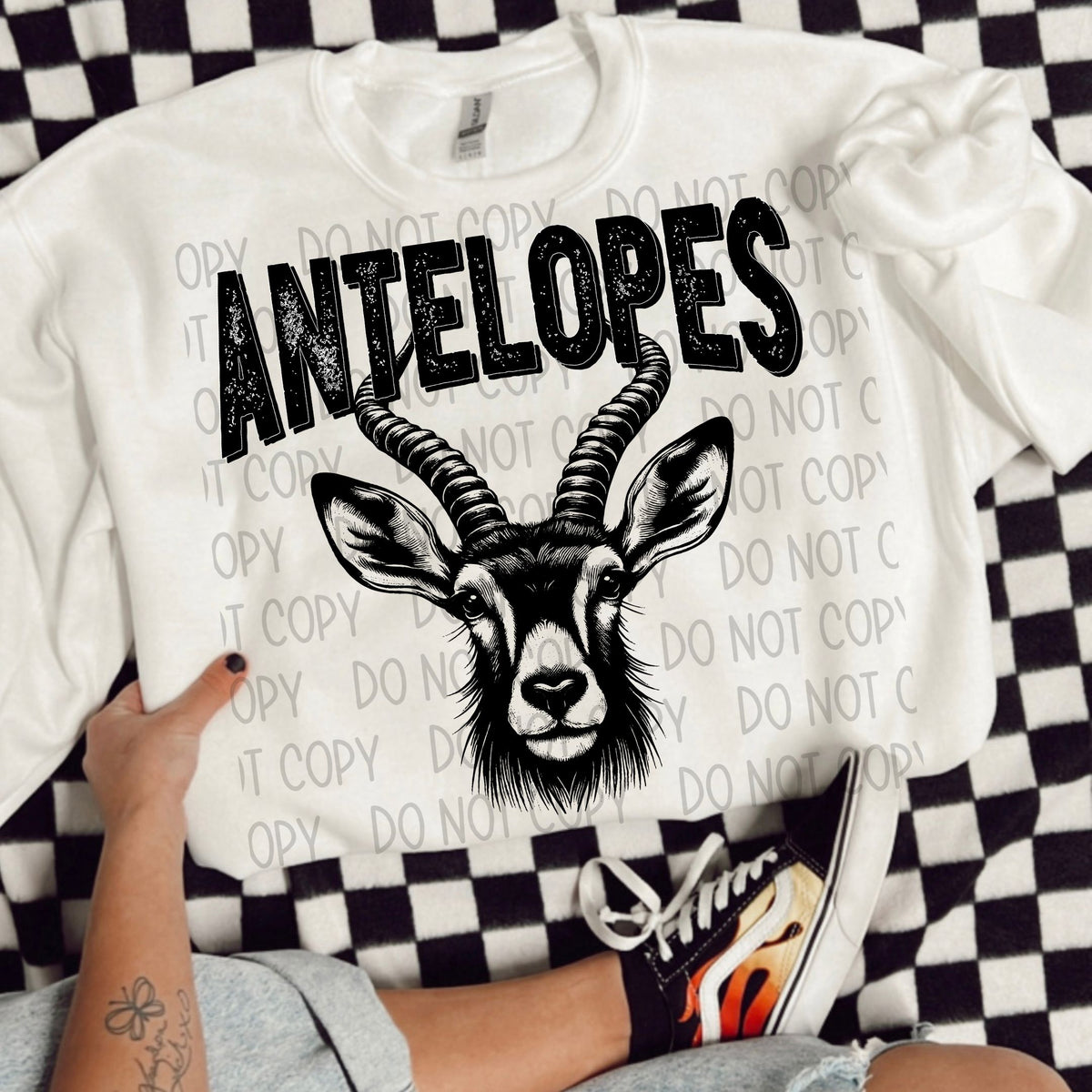 Antelopes black/white outline DTF transfer