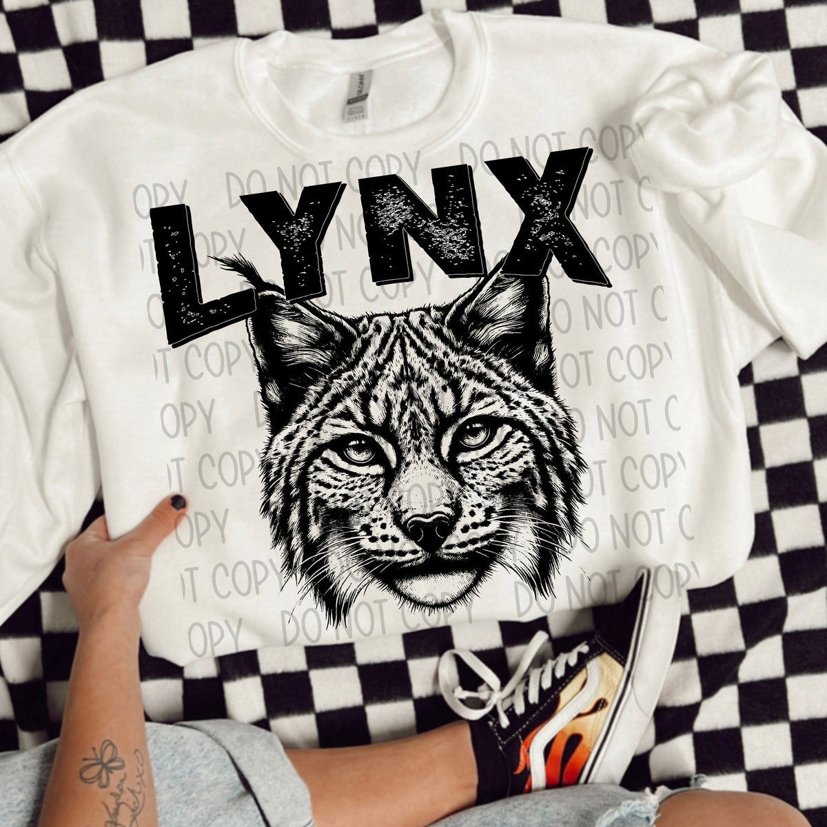 Lynx black/white outline DTF transfer