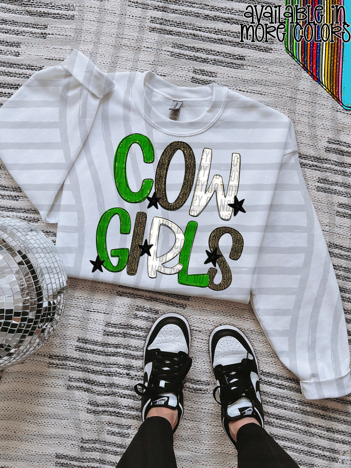 green, gray and white, cowgirls stacked (Caplinger) DTF Transfer