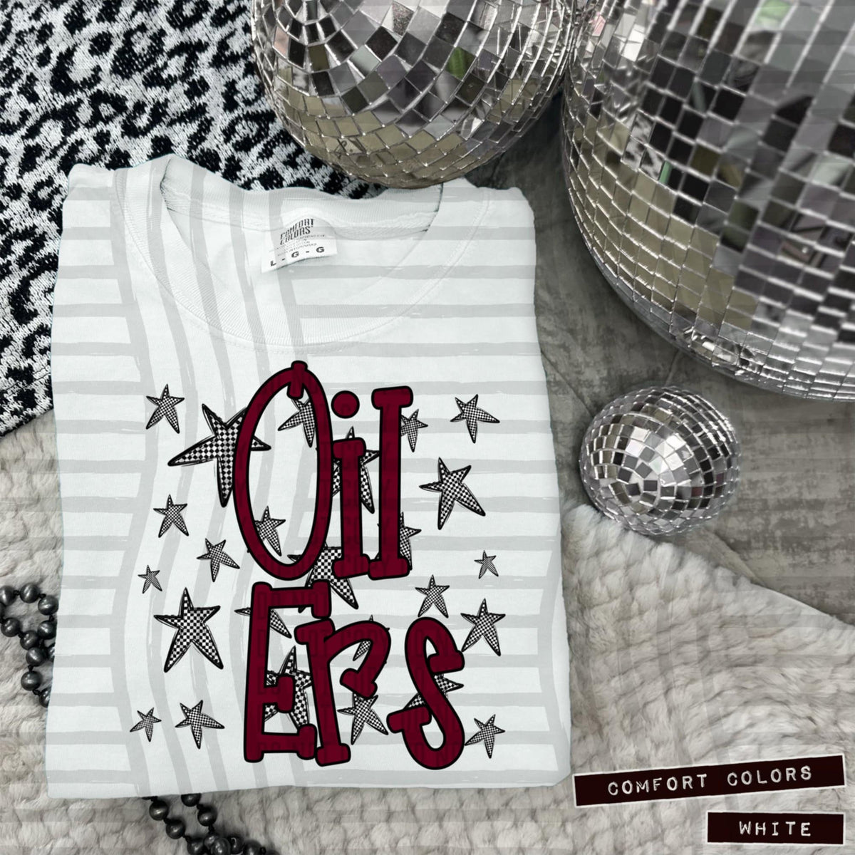 Maroon Staggered Mascots (Caplinger)