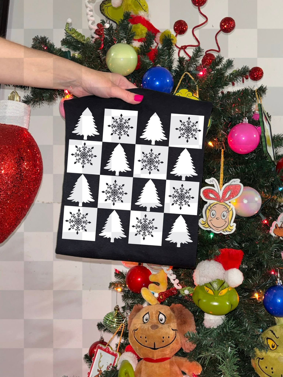 Checker trees WHITE (unhinged) DTF transfer