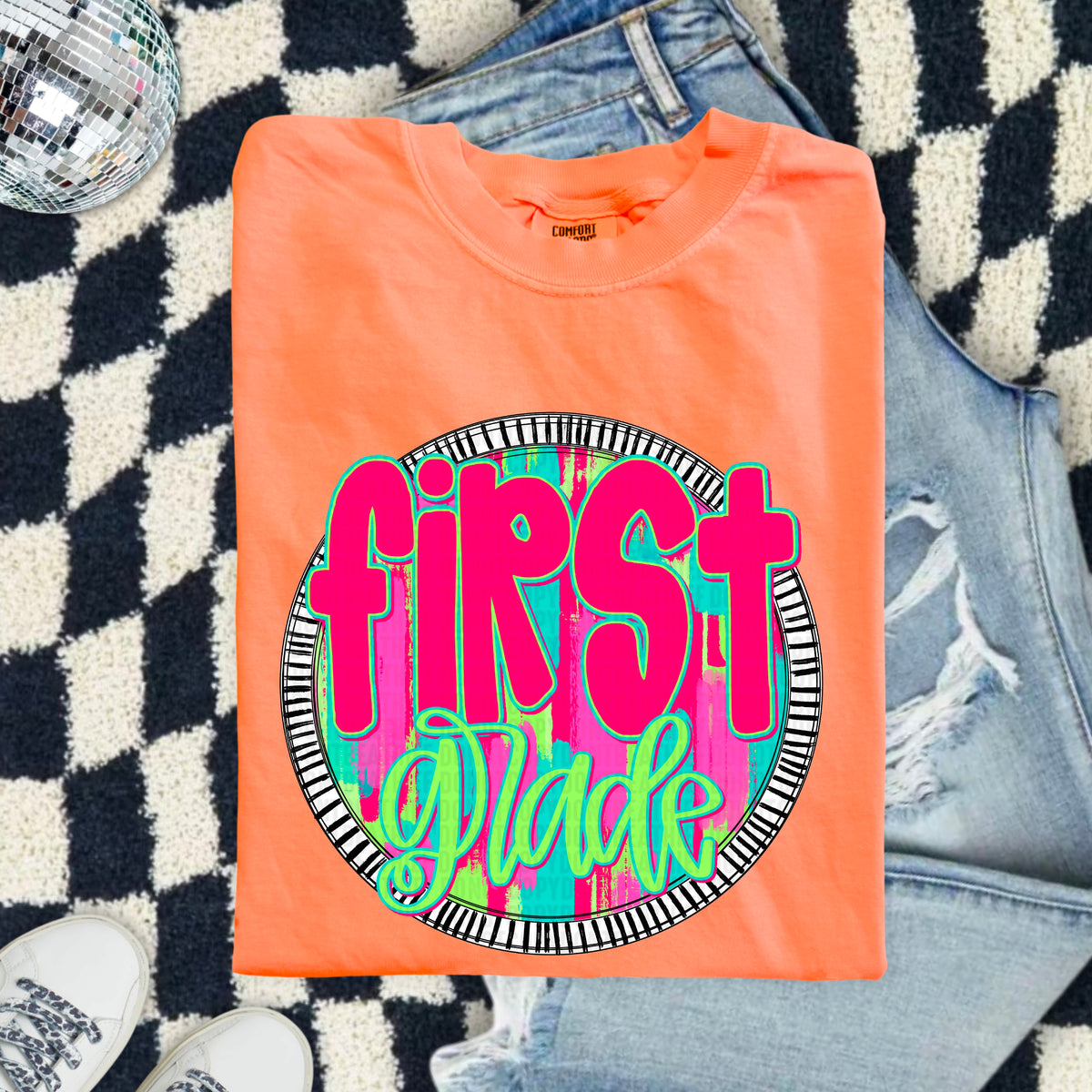 First grade pink font circle 103885 DTF transfer