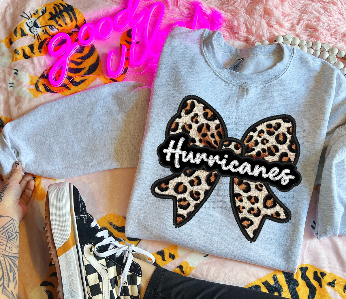 Hurricanes Faux Embroidery Bow 30496 DTF transfer