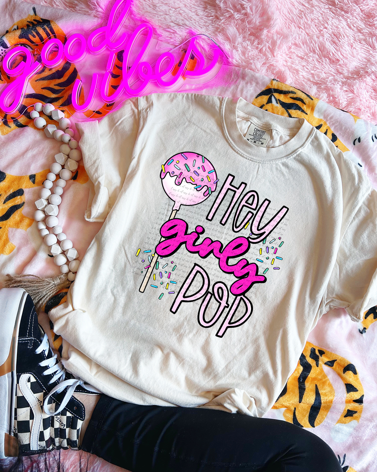 Hey girly pop 30545 DTF transfer