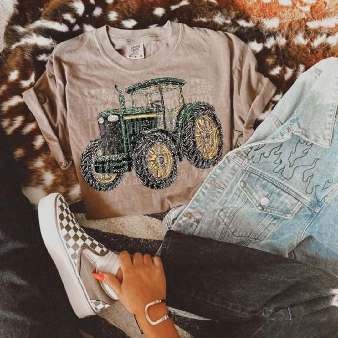 Rhinestone green tractor (Classy) 95304 DTF transfer