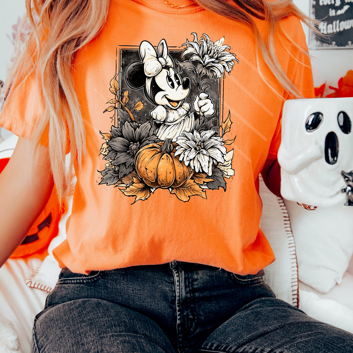 Vintage Girl Mouse frame with pumpkin and florals 111868 DTF transfer