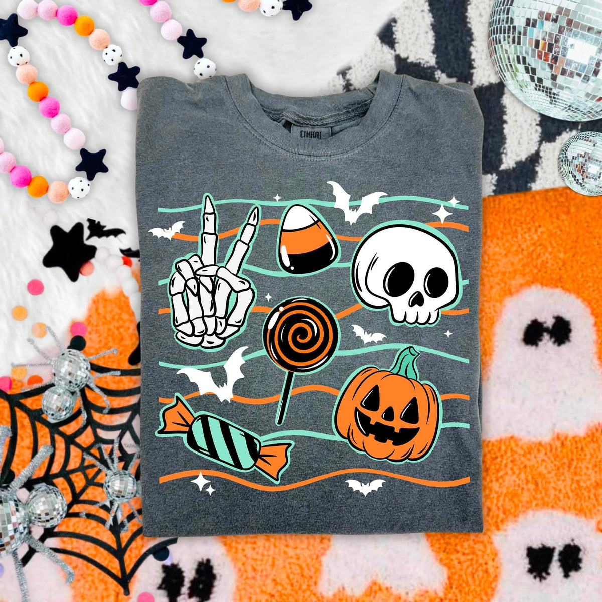 Spooky things wavy lines white Sunday Special DTF transfer