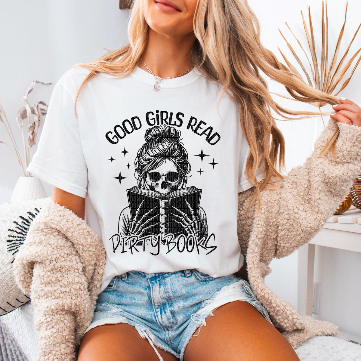 Good girls read dirty books black font 93694 DTF transfer