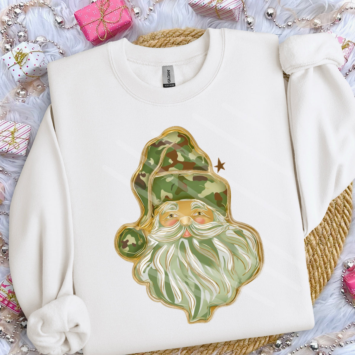 Camo Santa (saved) 114406 DTF transfer