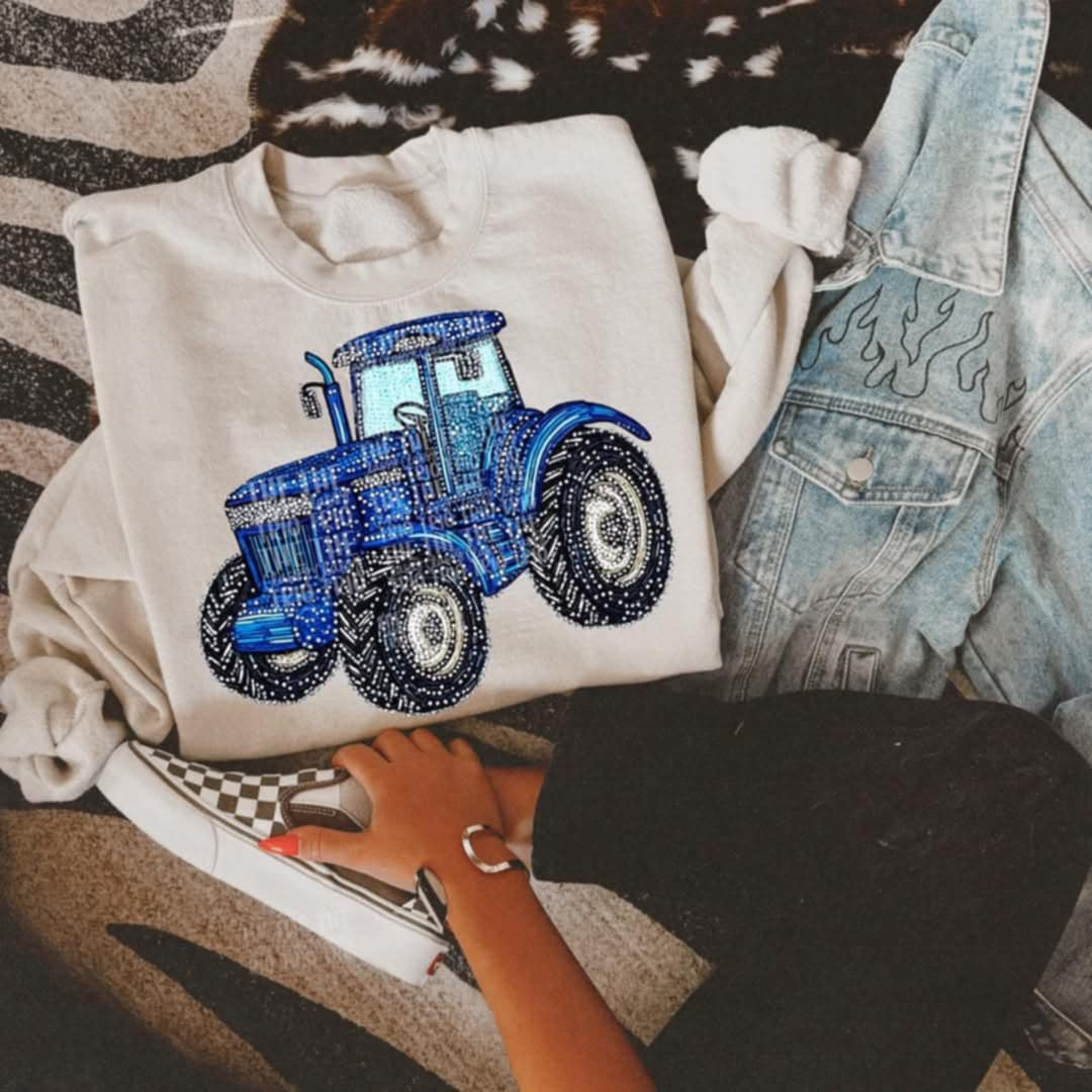 Rhinestone blue tractor (Classy) 95303 DTF transfer