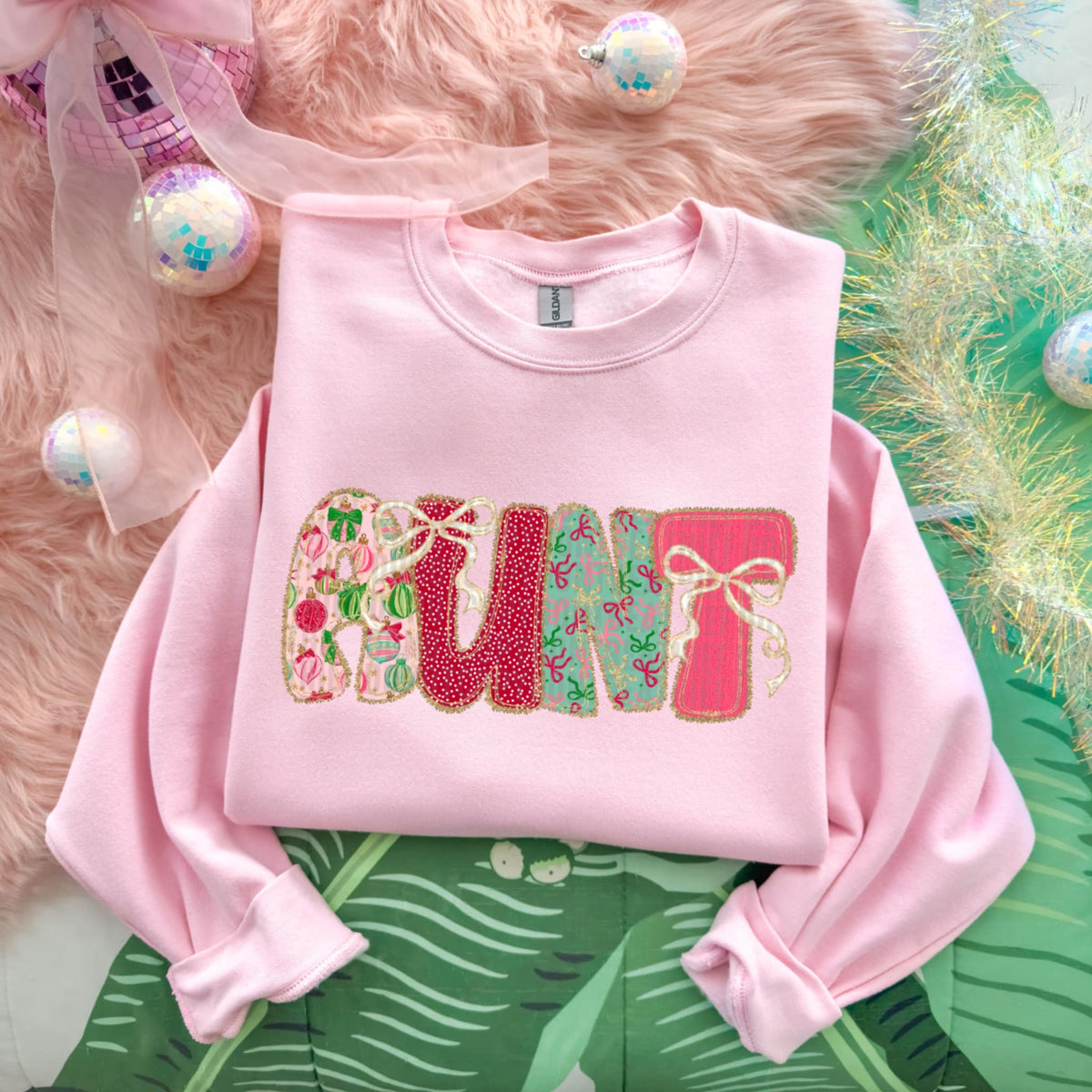 Aunt Christmas font and bows SDD DTF Transfer