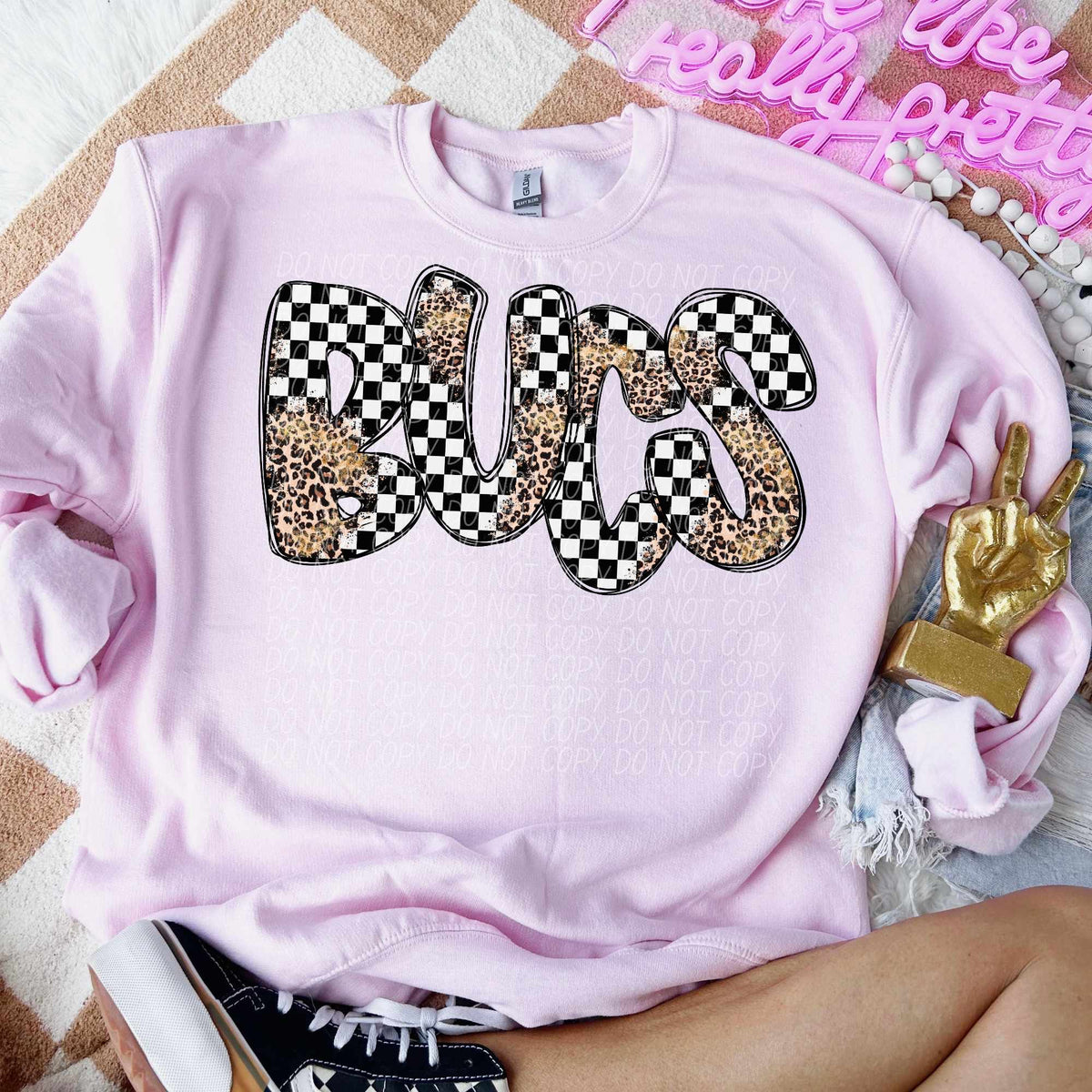 Bucs single line checkered leopard filled (CITY) 53124 DTF transfer