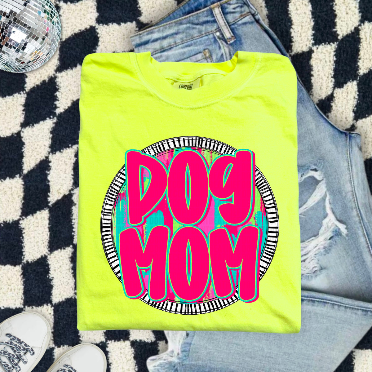 Dog mom pink font circle 103919 DTF transfer