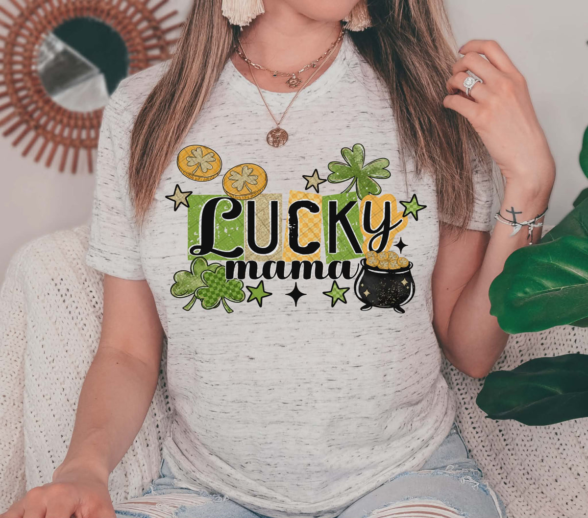 Lucky Mama with coins and pot of gold (LINDA) DTF transfer