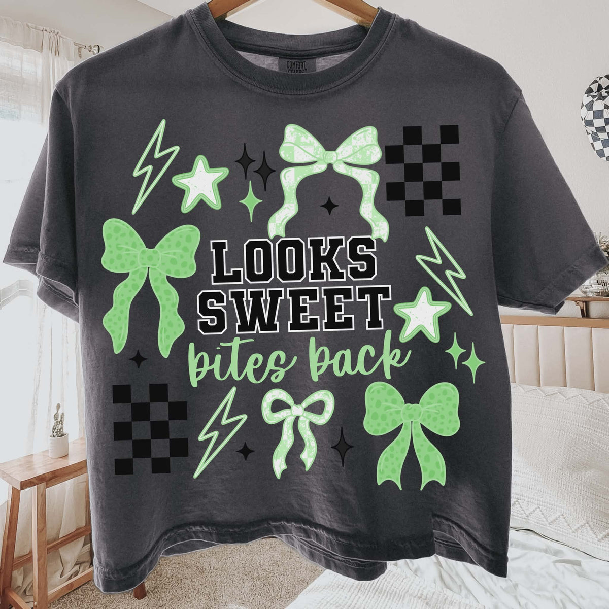 Looks sweet bites back green bows (CMD) DTF Transfer