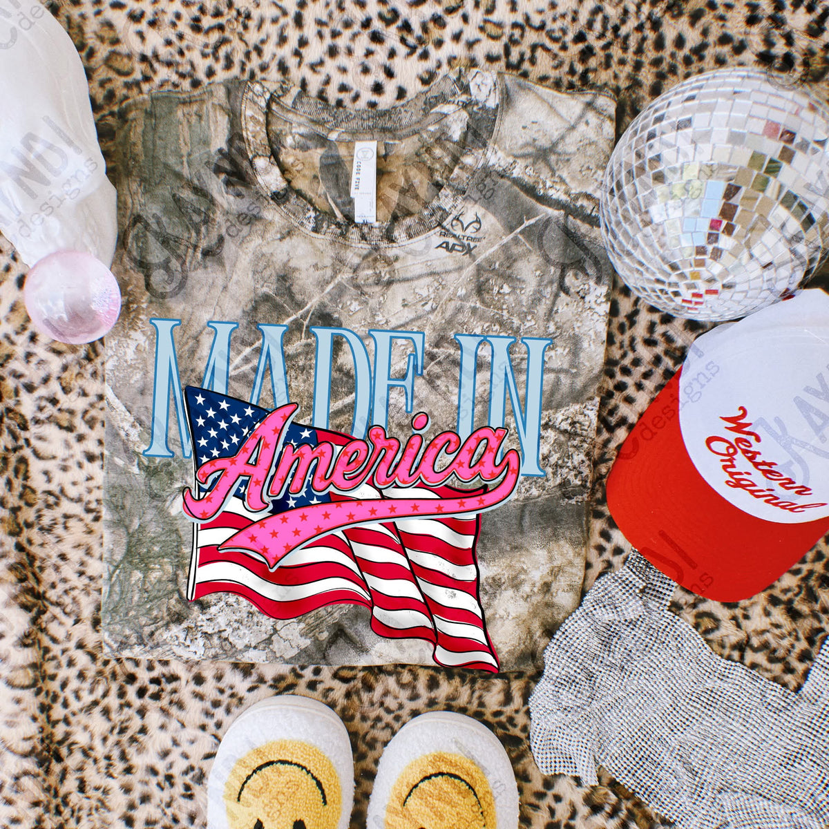 Made in American flowing flag (Kayndi) DTF Transfer
