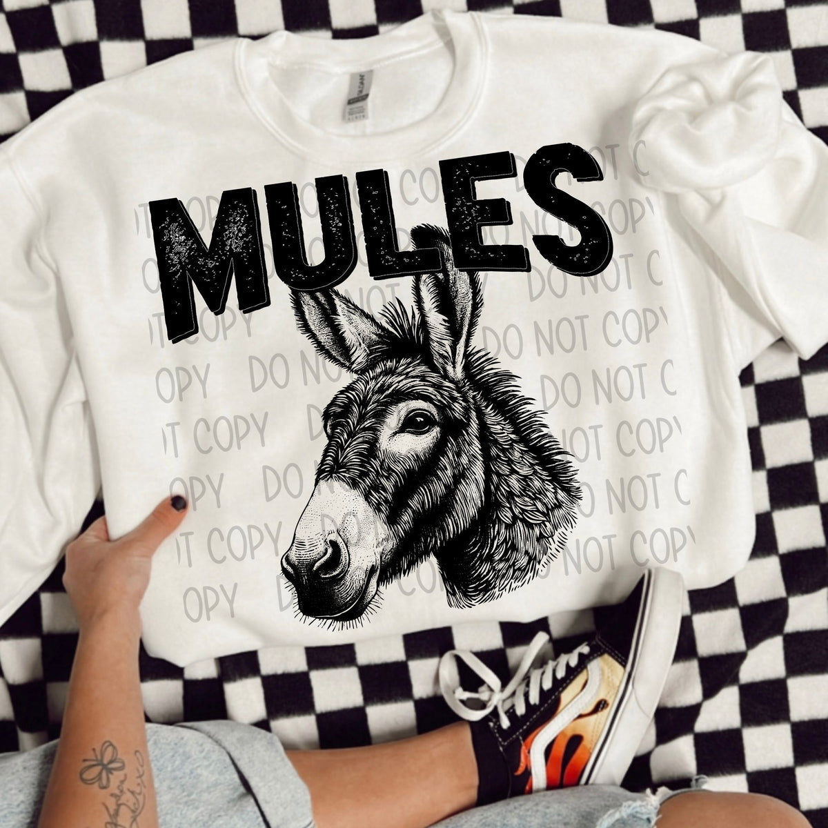 Mules black/white outline DTF transfer