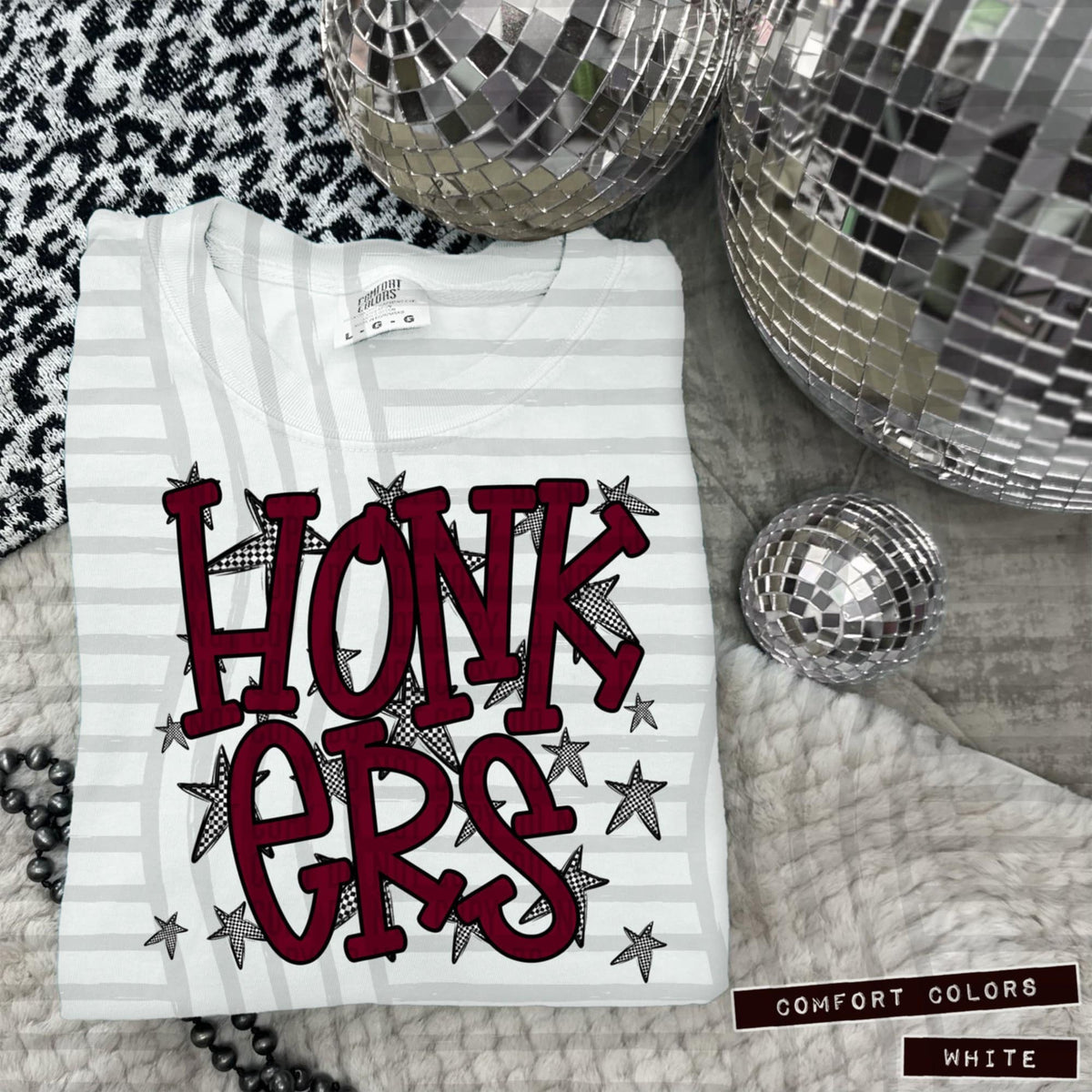 Maroon Staggered Mascots (Caplinger)