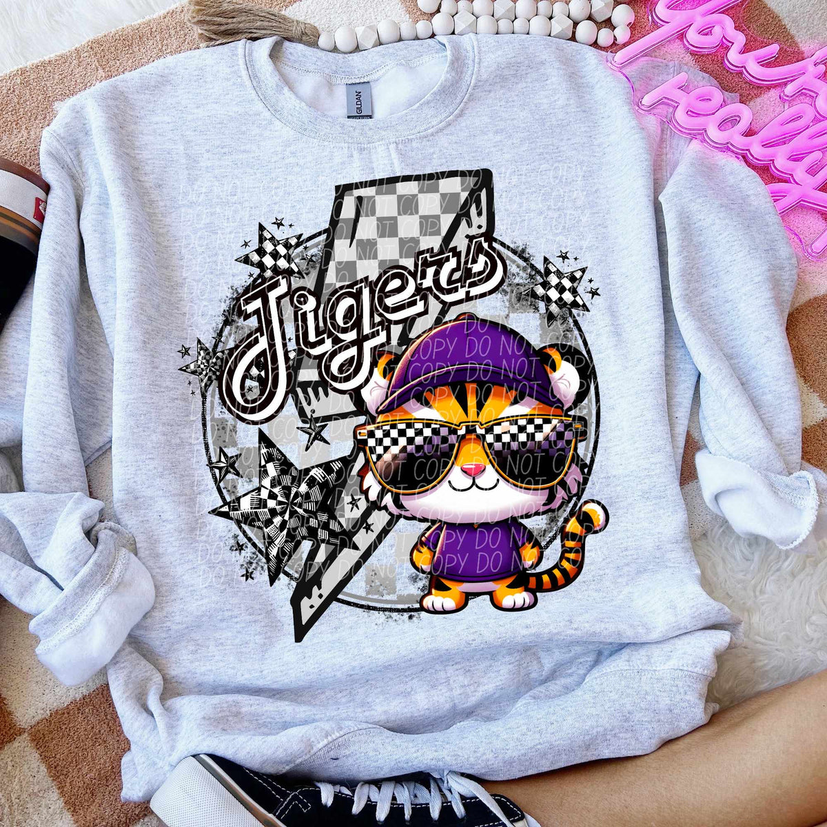 Tigers purple outfit lightning bolt (CITY) 52421 DTF transfer
