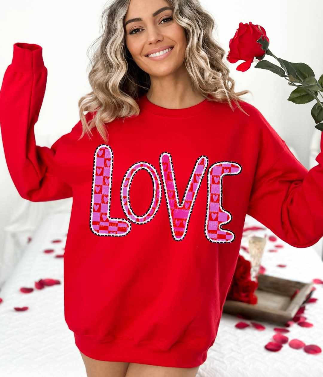 Love pink and red patterns (C’s) 73730 DTF transfer