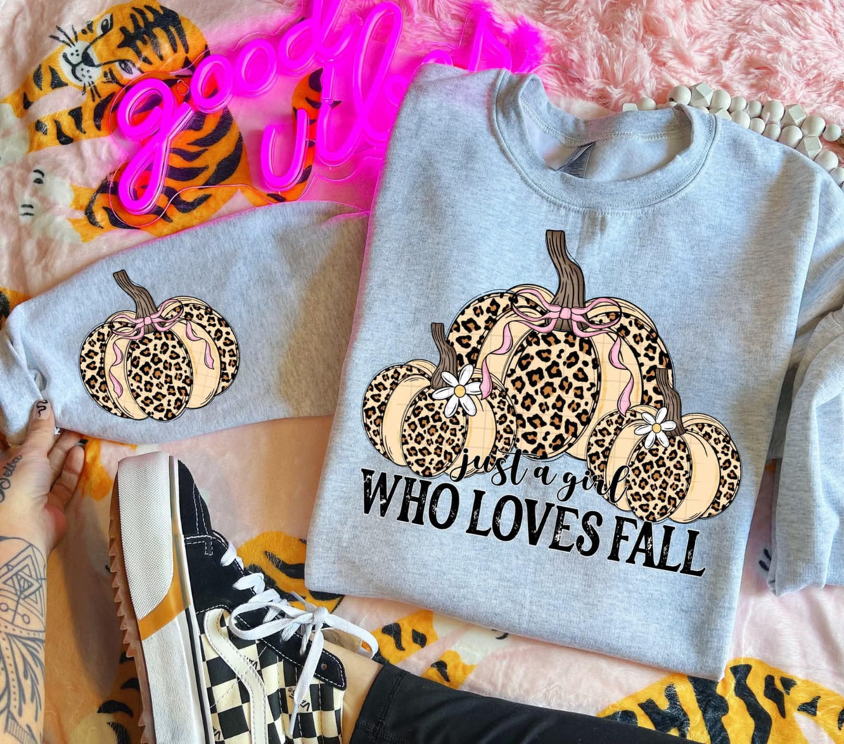 Just a girl who loves fall leopard pumpkins FRONT (Linda) 107891 DTF transfer