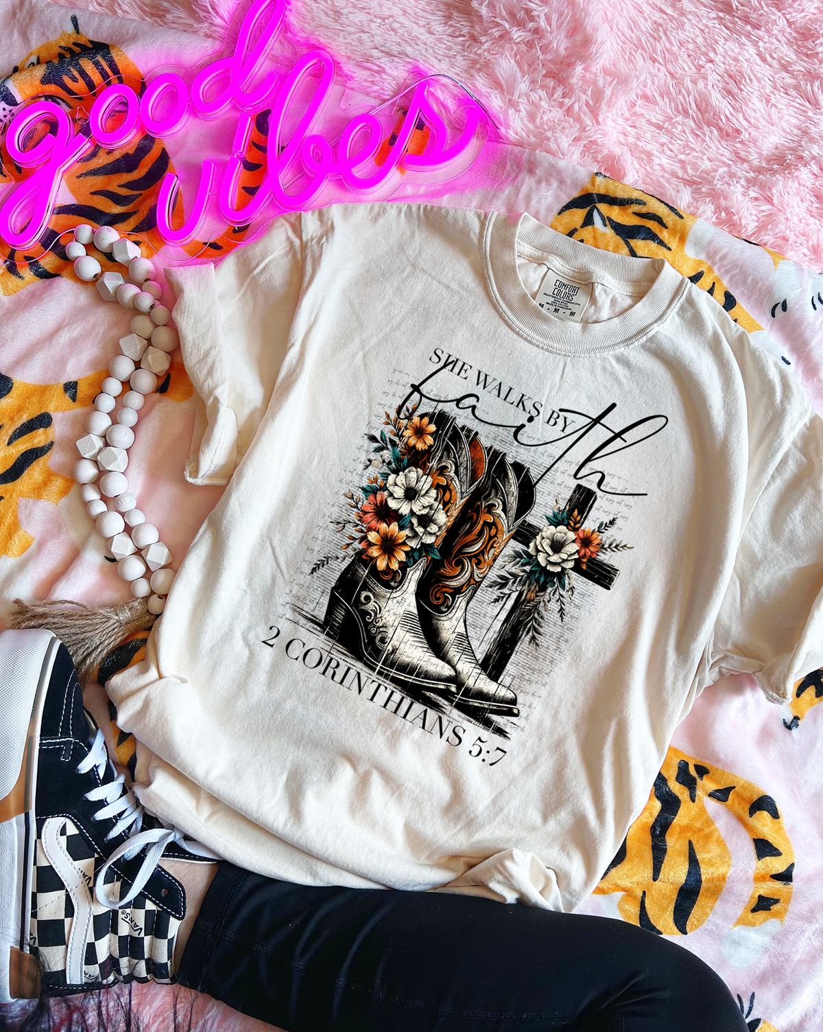 She walks by faith 30418 DTF transfer