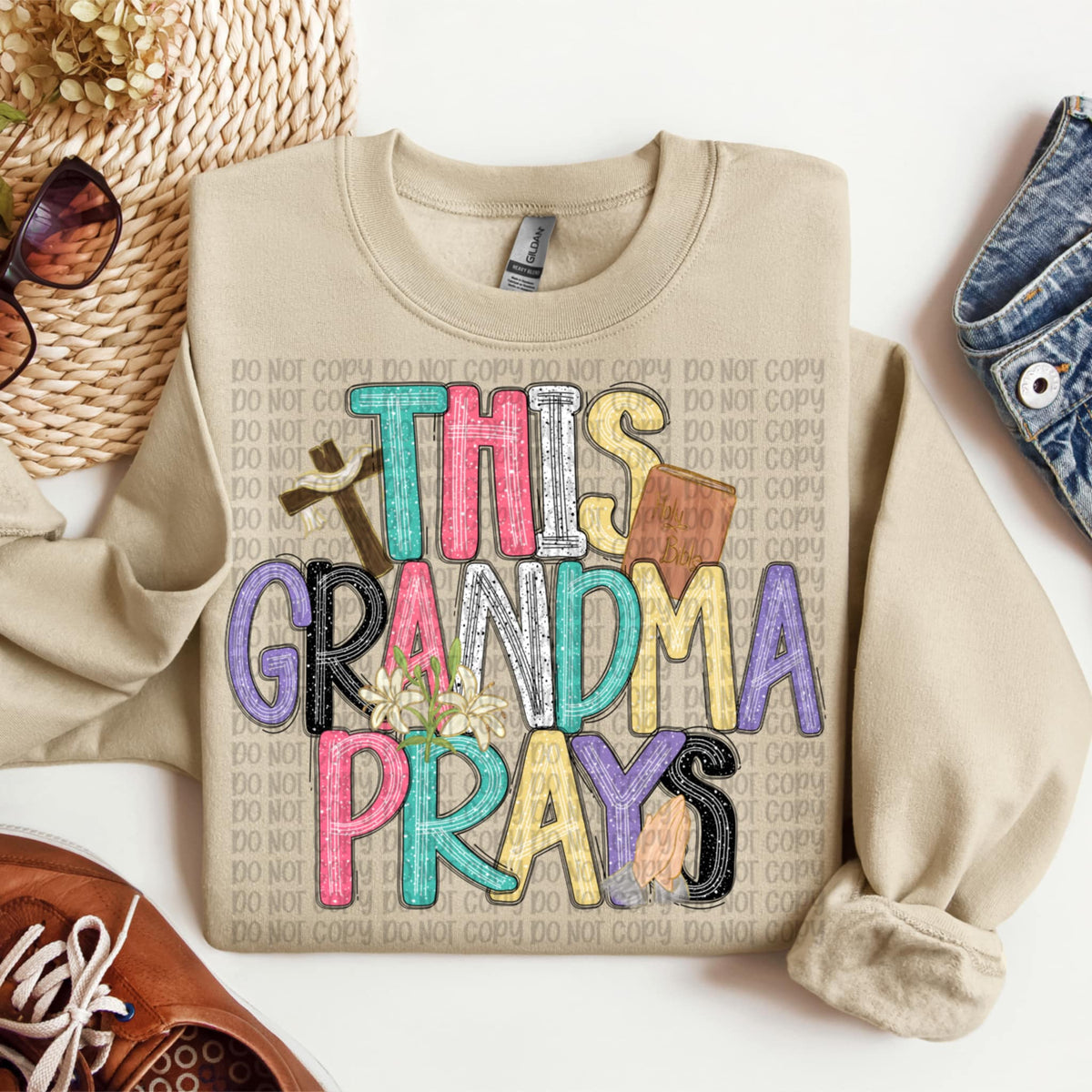 This grandma prays (VP) 91915 DTF transfer