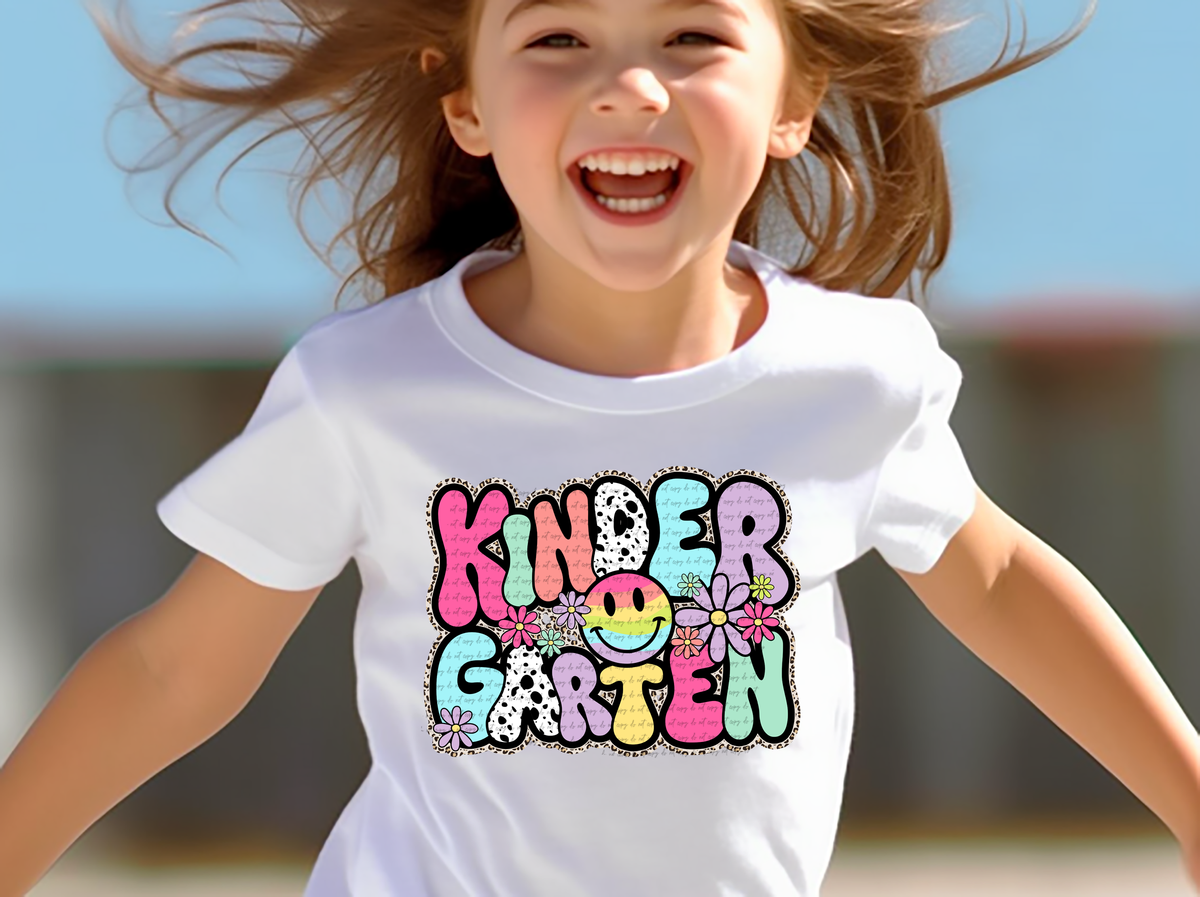 Kindergarten retro happy face daisy GIRL 68656 DTF transfer