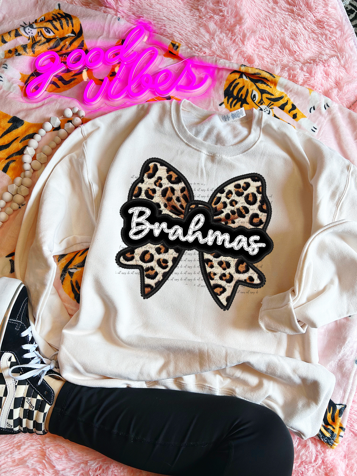Brahmas Faux Embroidery Bow 30435 DTF transfer
