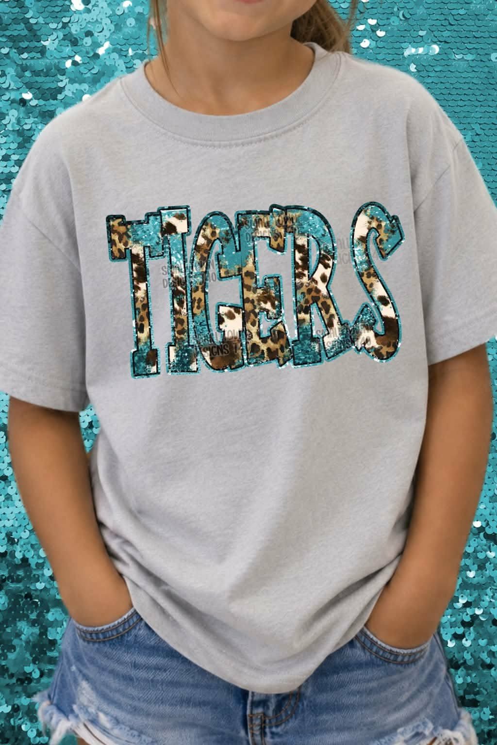 Tigers animal print blue sequin outline (STD) DTF transfer