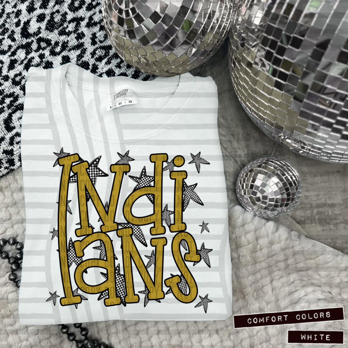 Gold Staggered Mascots (Caplinger)