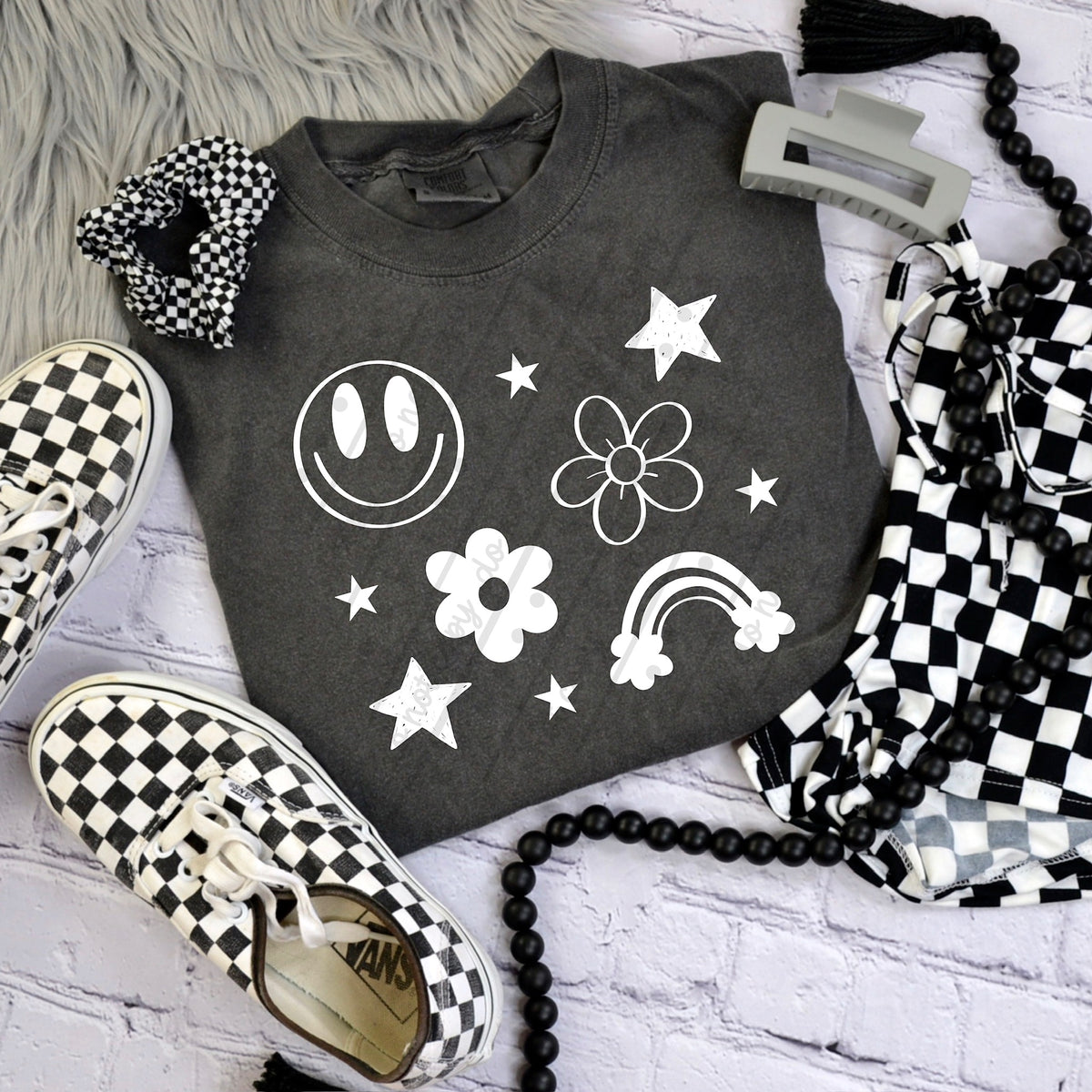 Happy doodles WHITE (scarlow) DTF transfer