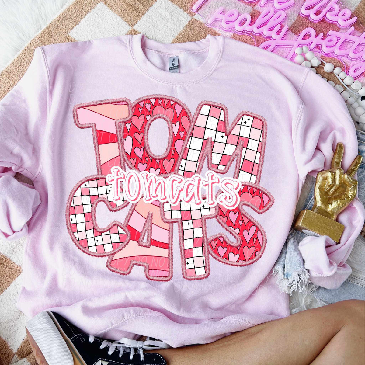 Tomcats pink groovy (CITY) 80554 DTF transfer