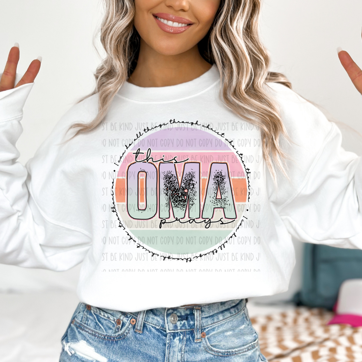 This Oma Prays (Kayndi) 72986 DTF Transfer