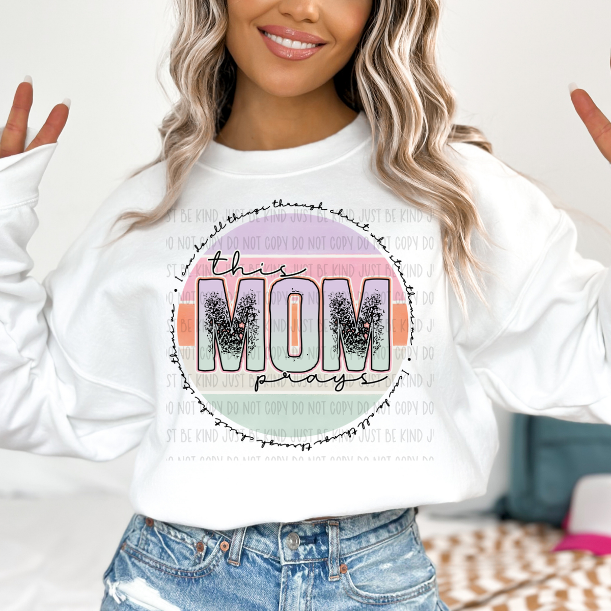 This Mom Prays (Kayndi) 72989 DTF Transfer