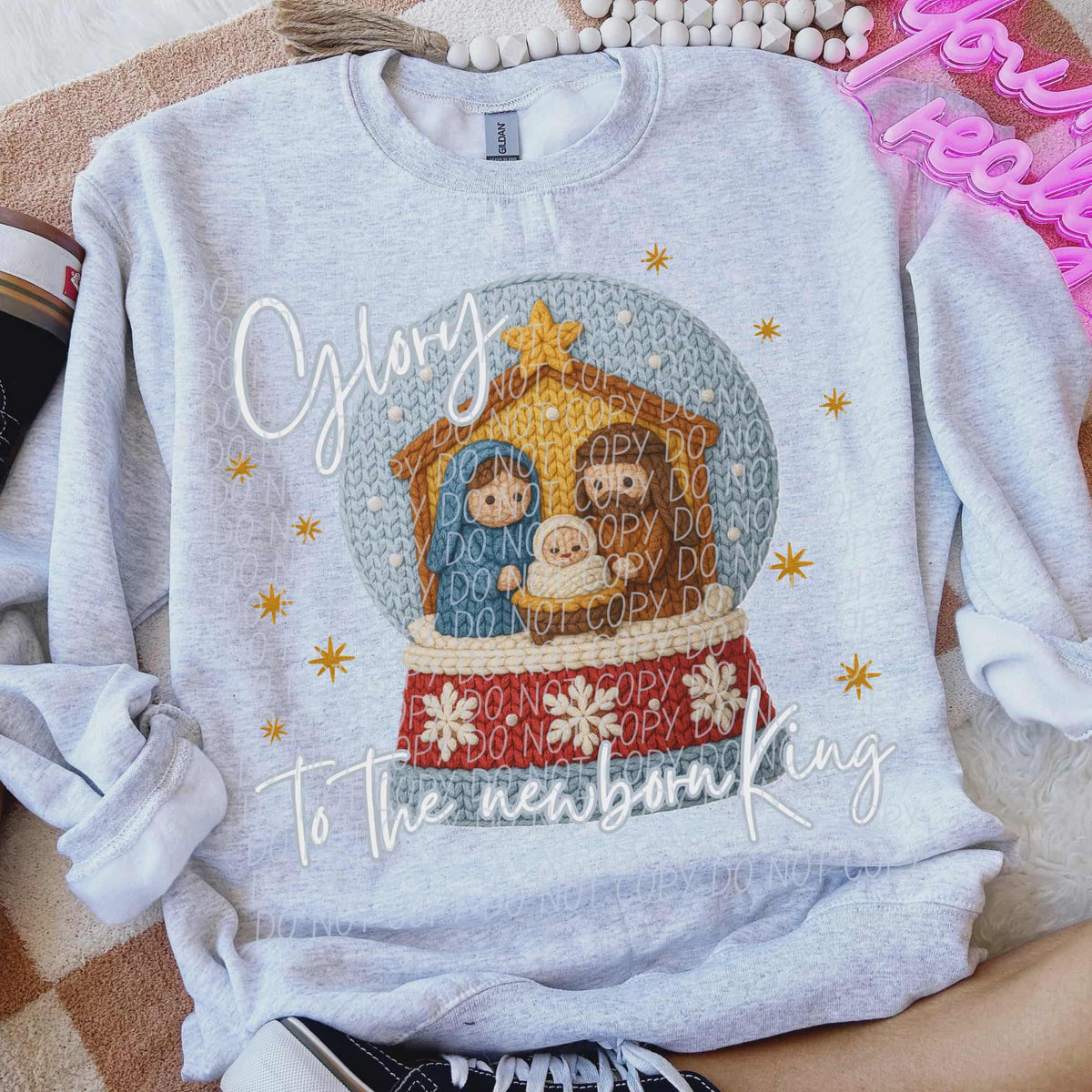 Glory to the newborn king Faux Yarn Nativity snow globe (city) DTF transfer
