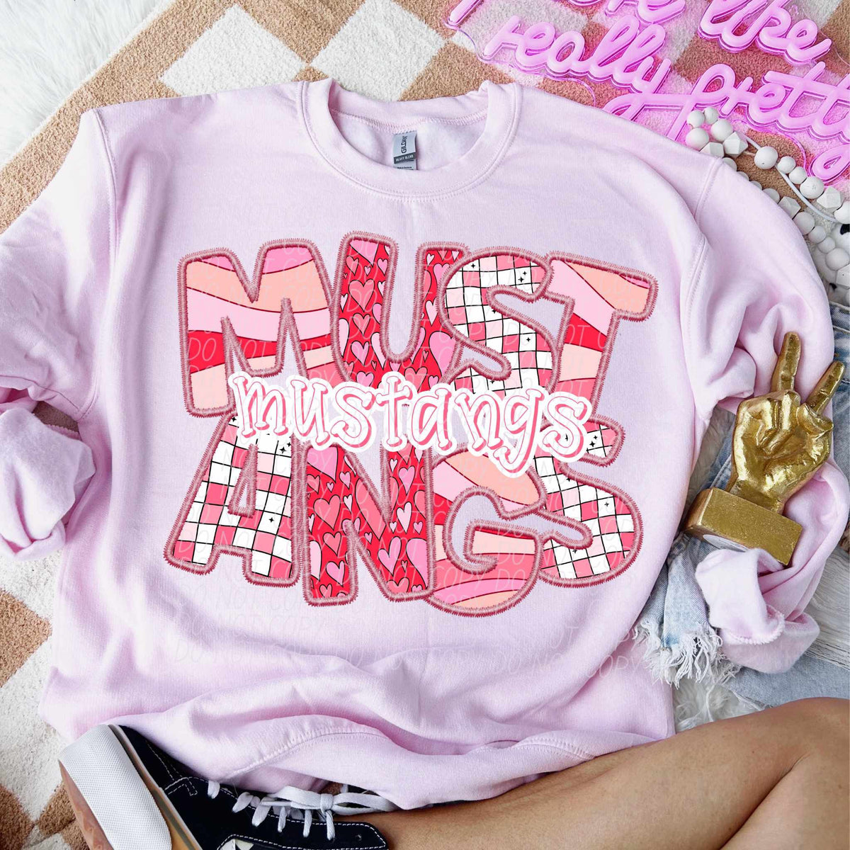 Mustangs pink groovy (CITY) 79681 DTF transfer