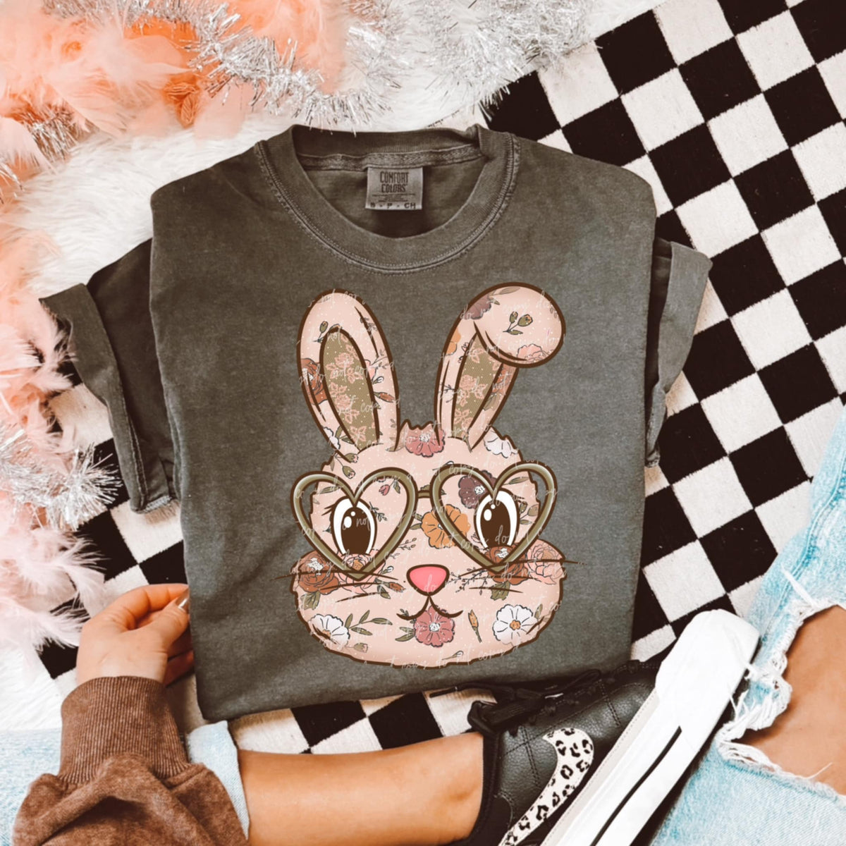 Beige floral bunny (VIRGO) 93304 DTF transfer
