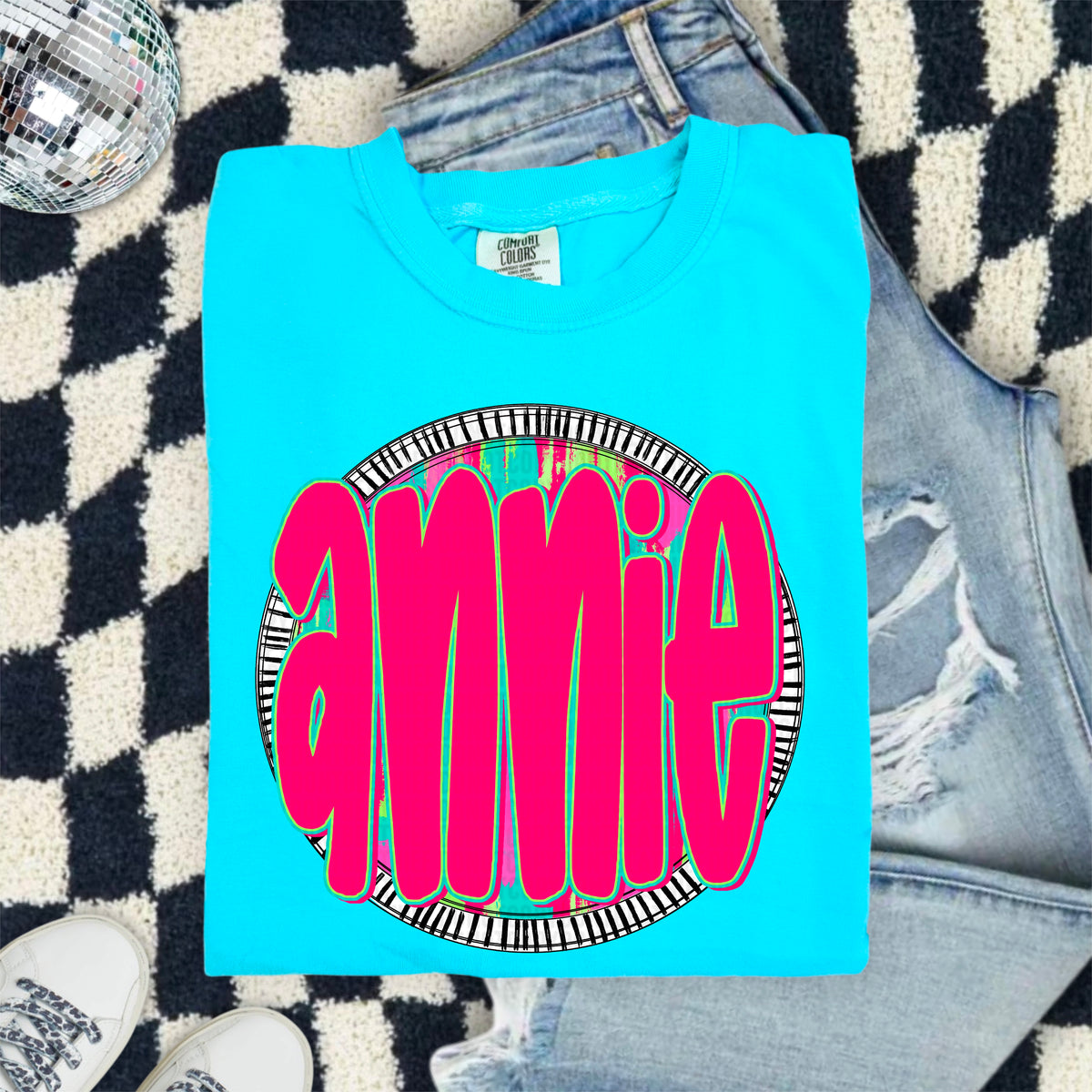 Annie pink font circle 103913 DTF transfer