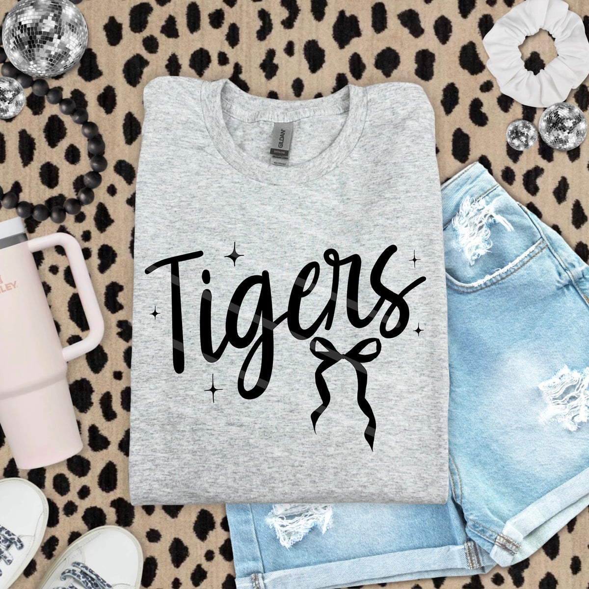 Tigers Mascot with Black Bow scarlow 110223 DTF transfer
