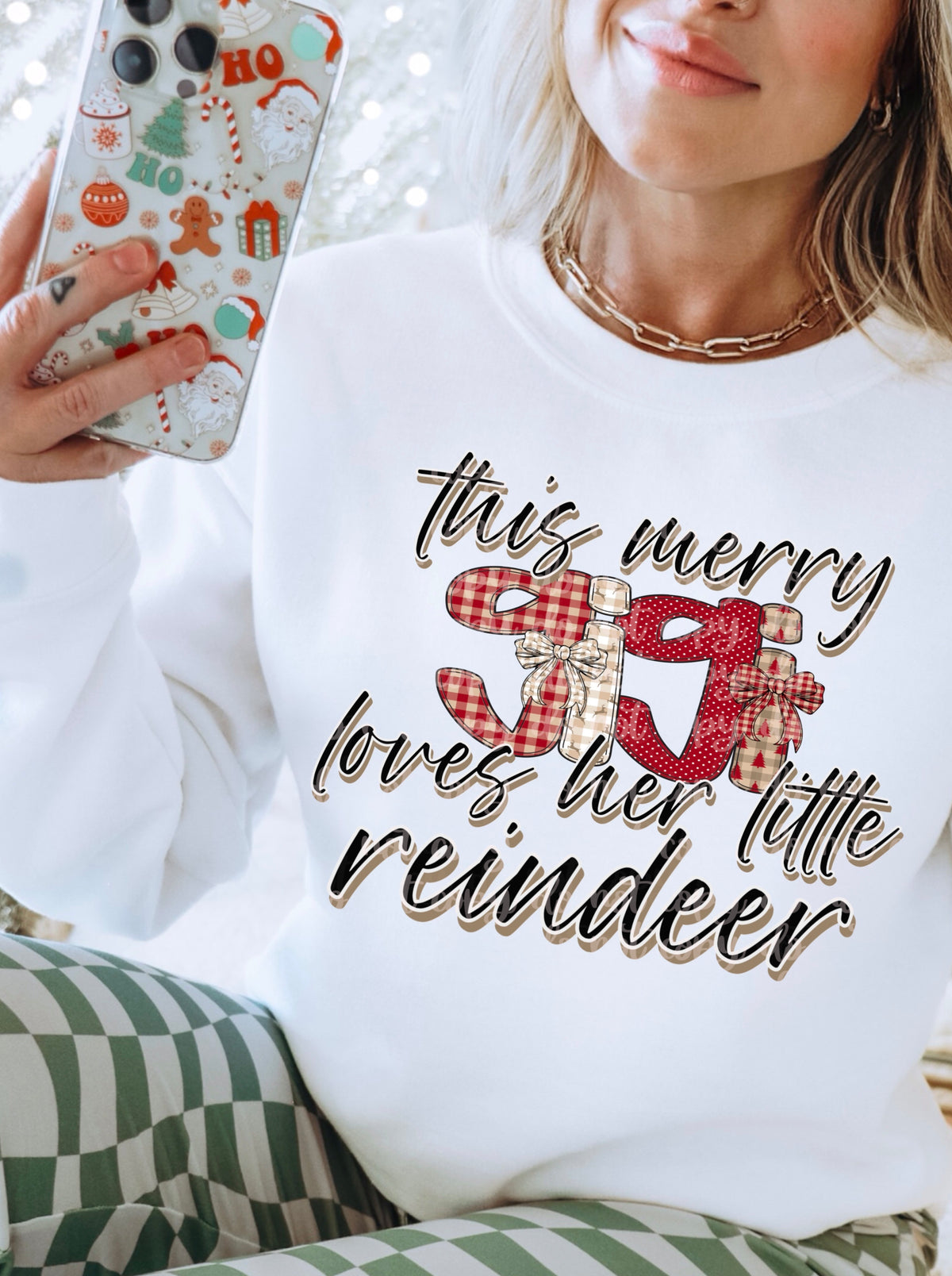 Gigi loves her reindeers (DDD) DTF transfer