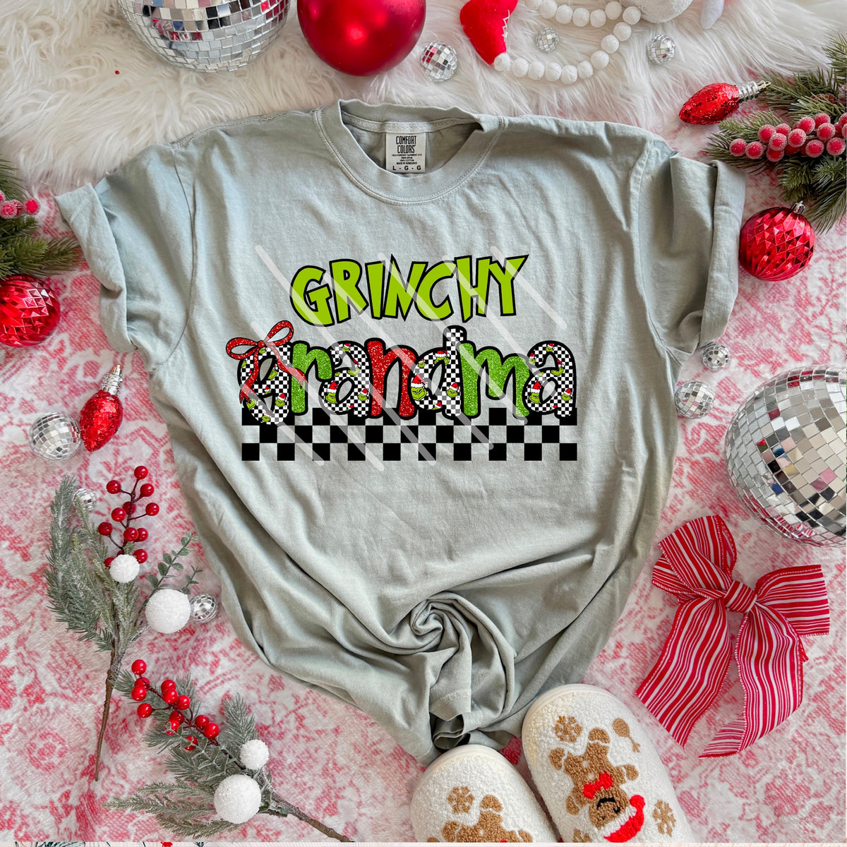 Greeny Grandma with bow (green on top) (MZ) 113622 DTF transfer